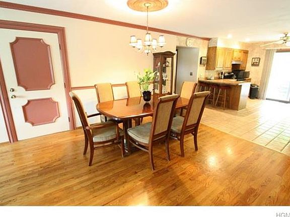 4th image of 16 Sea Kay Ct