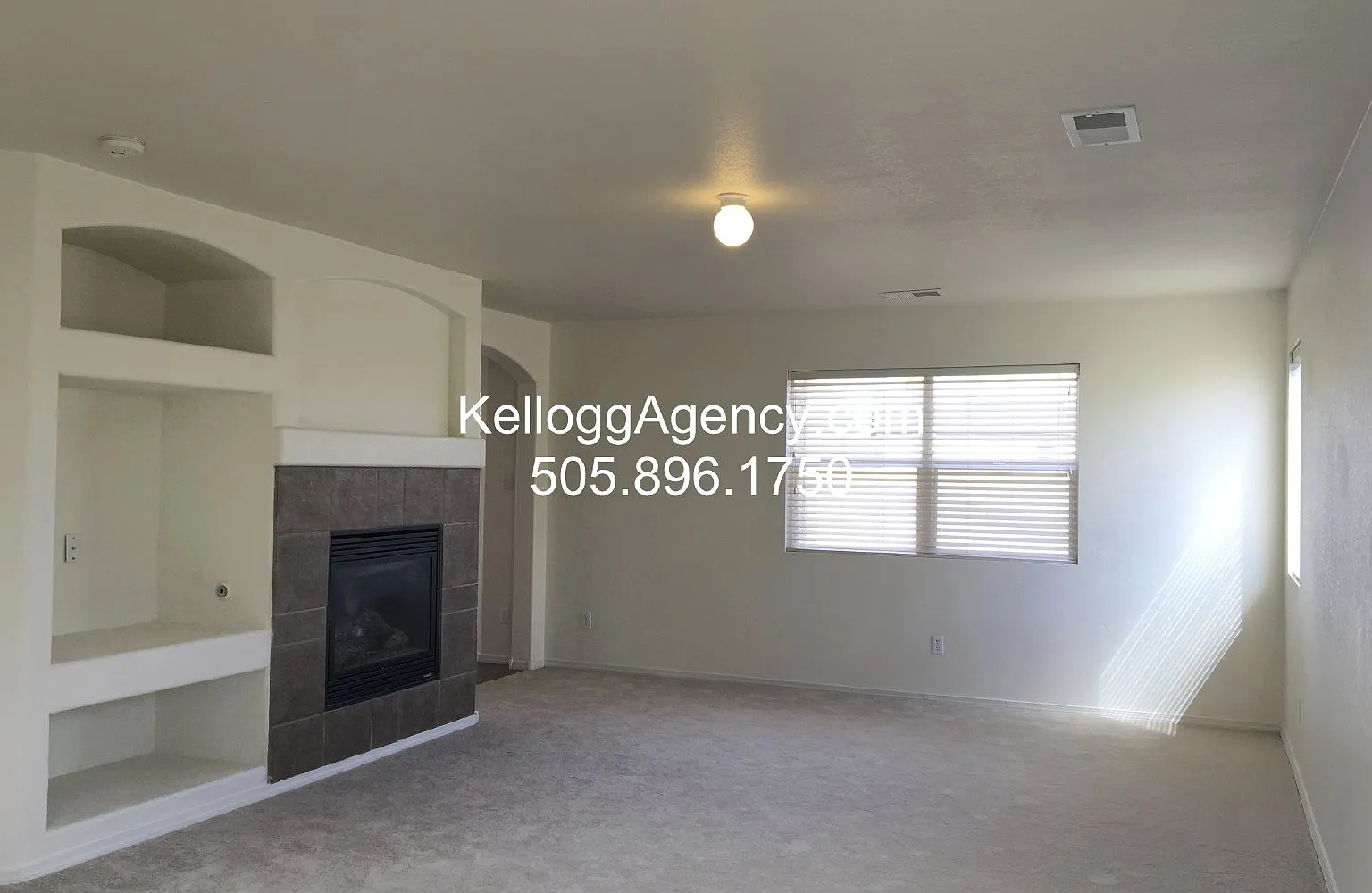 4 bed, 2.5 bath, 1934 sqft, $2,195 — Photo 2