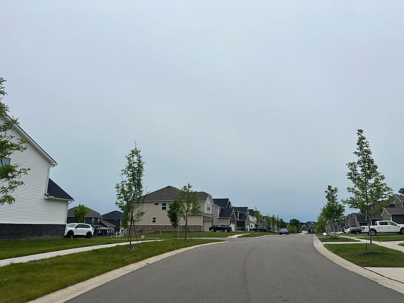 4th image of 2882 Trillium Hills Dr