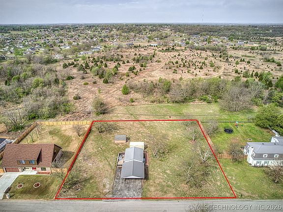 2nd image of 12012 N 193rd East Ave