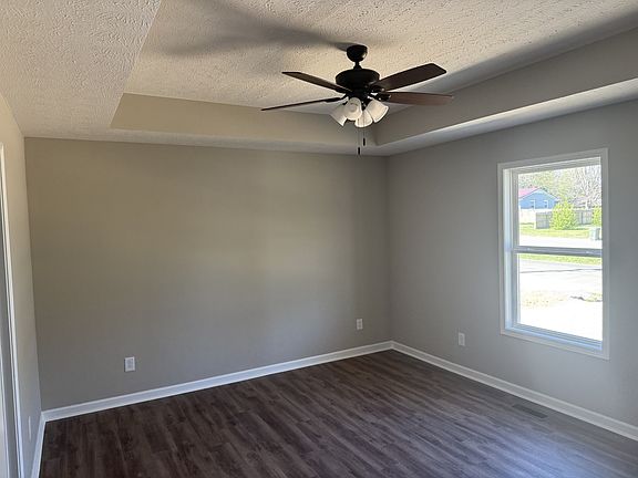 4th image of 490 Crescent Factory Rd Lot 3