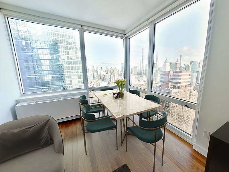 1st image of 610 W 42nd St #N31a
