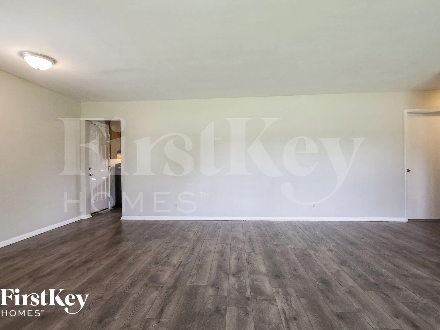 3 bed, 1.0 bath, 1116 sqft, $1,670 — Photo 4