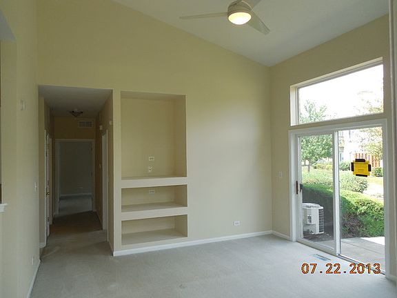4th image of 1061 Parkhill Cir #1061