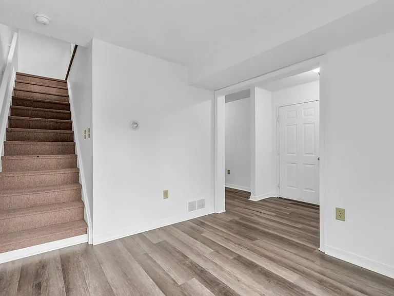 106 N 34th St #B — Photo 11