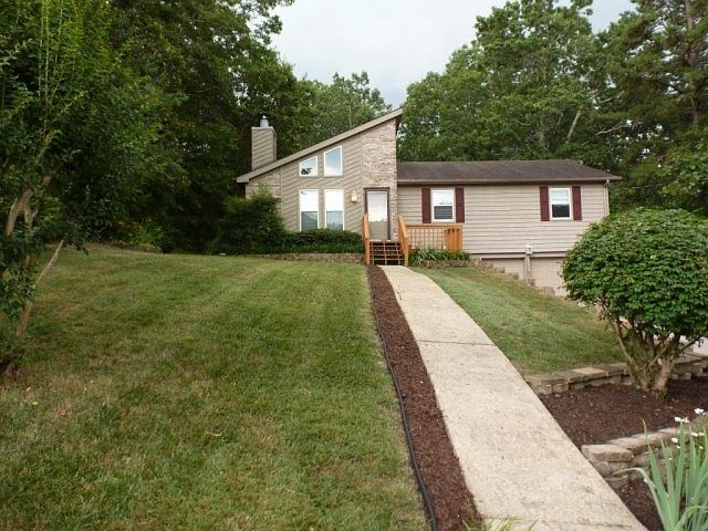1st image of 2528 Woodthrush Dr