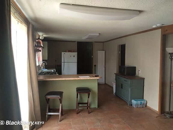 4th image of 4465 Holland St