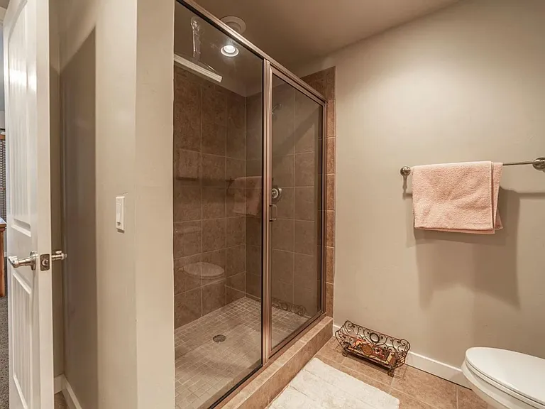 6005 Saint Moritz Dr #C — Photo 15