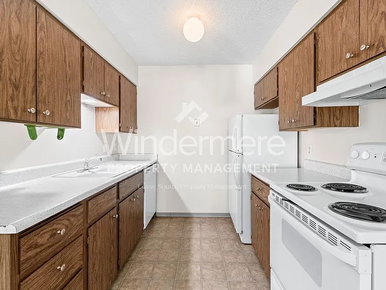 1611 W. 6th Ave — Photo 32