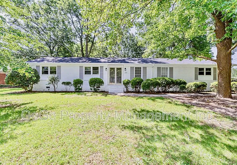200 Lanewood Dr — Photo 1