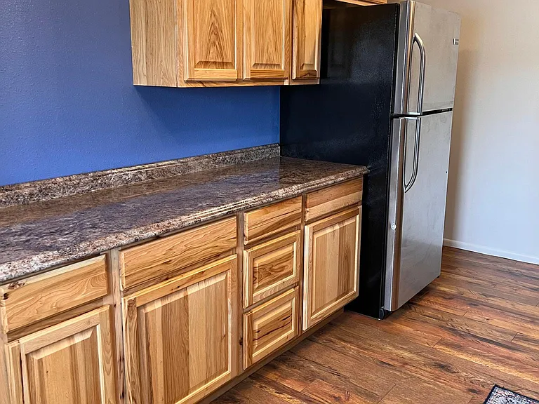 328 E Walton Ave — Photo 5