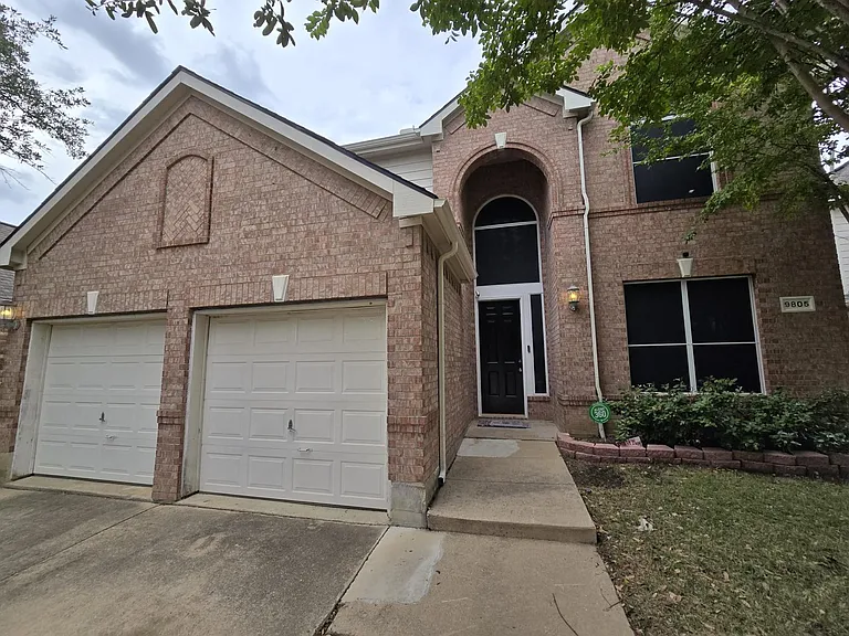 9805 Cliffside Dr — Photo 32
