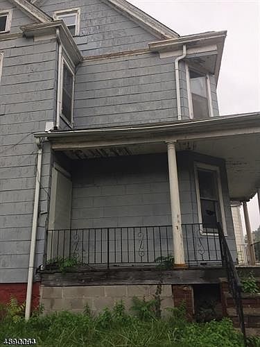 1st image of 215 Elmwood Ave