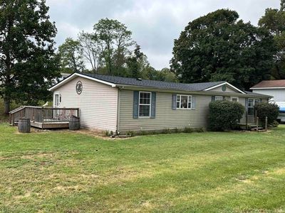 401 Railroad St, Bloomfield, IN, 47424