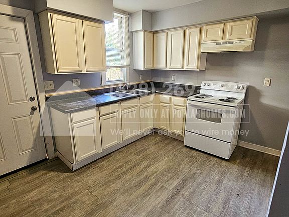 5th image of 675 Stanley Ave
