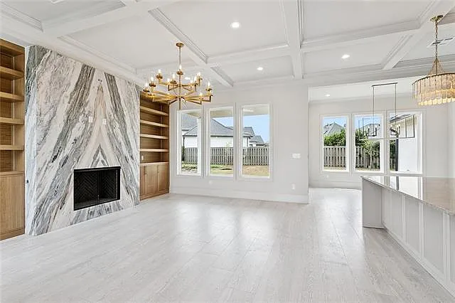 4 bed, 3.0 bath, 2731 sqft, $7,500 — Photo 2
