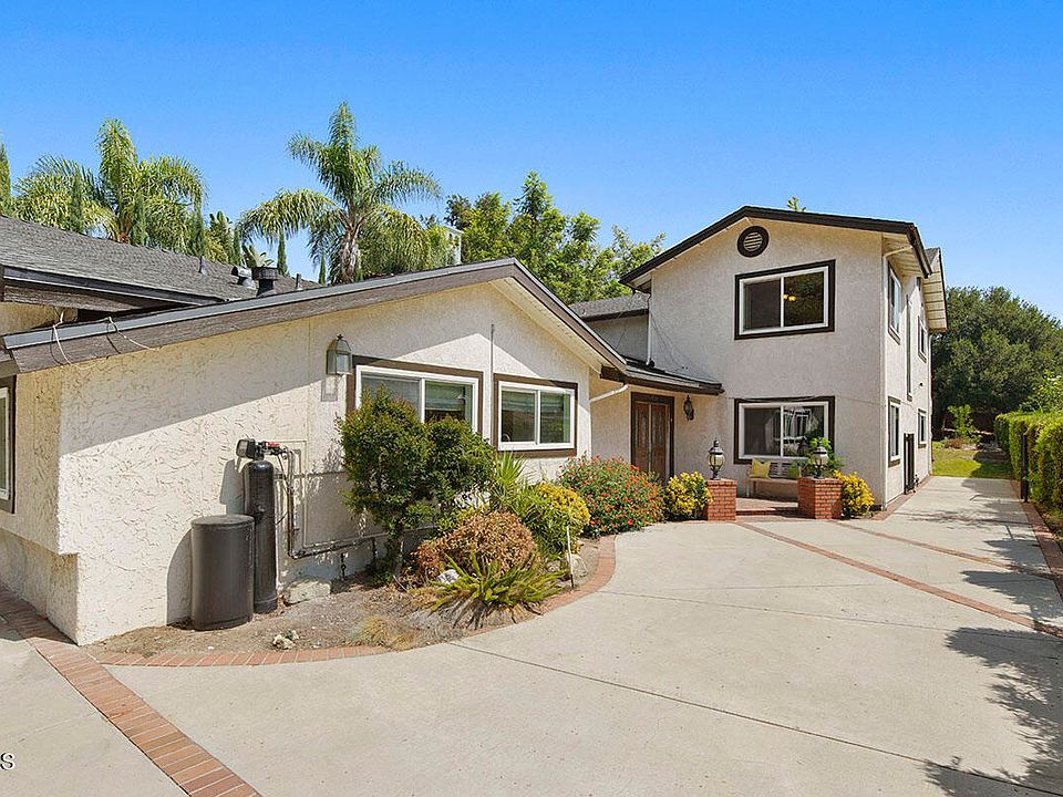 1st image of 4754 Palm Dr