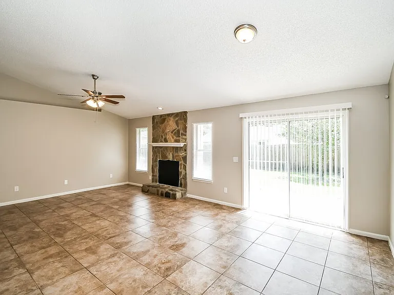 8133 W Fieldside Dr — Photo 3