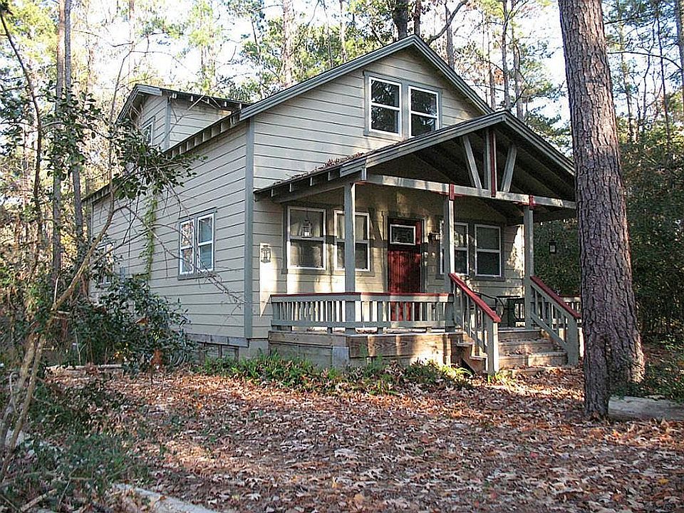 CRAFTSMAN STYLE BUNGALOW