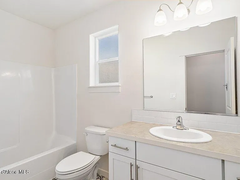 3921 N Lynn St — Photo 8