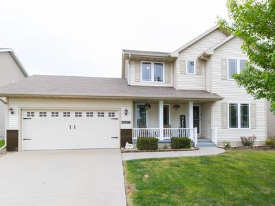 9445 Wilson St, West Des Moines, IA, 50266