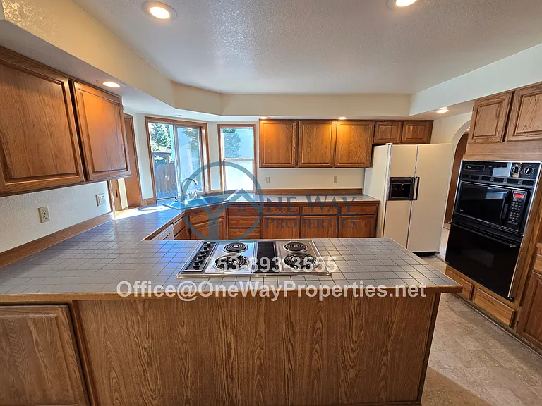 2855 Chambers Bay Dr — Photo 3