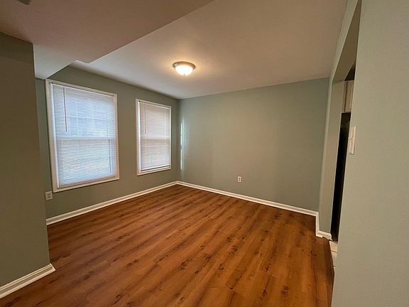 3rd image of 886 Quince Orchard Blvd APT T2
