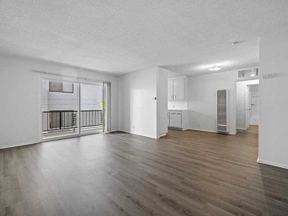 1236 McClellan Dr #7