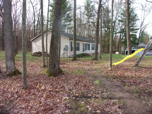 4152 Lone Pine Rd, Harrison, MI 48625