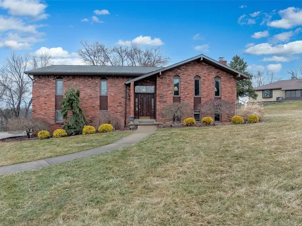 1267 Fall Ln, Irwin, PA 15642