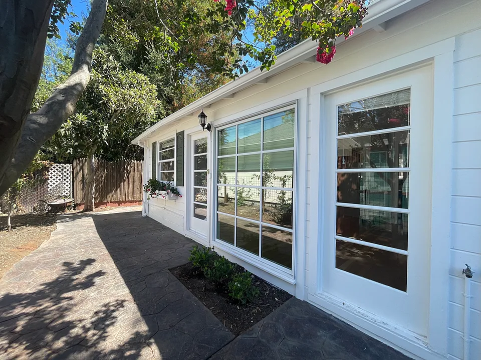 501A Palmer Ln