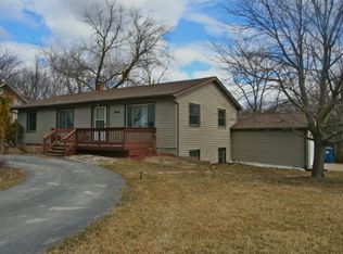 2579 Carlton Dr, Ann Arbor, MI 48108