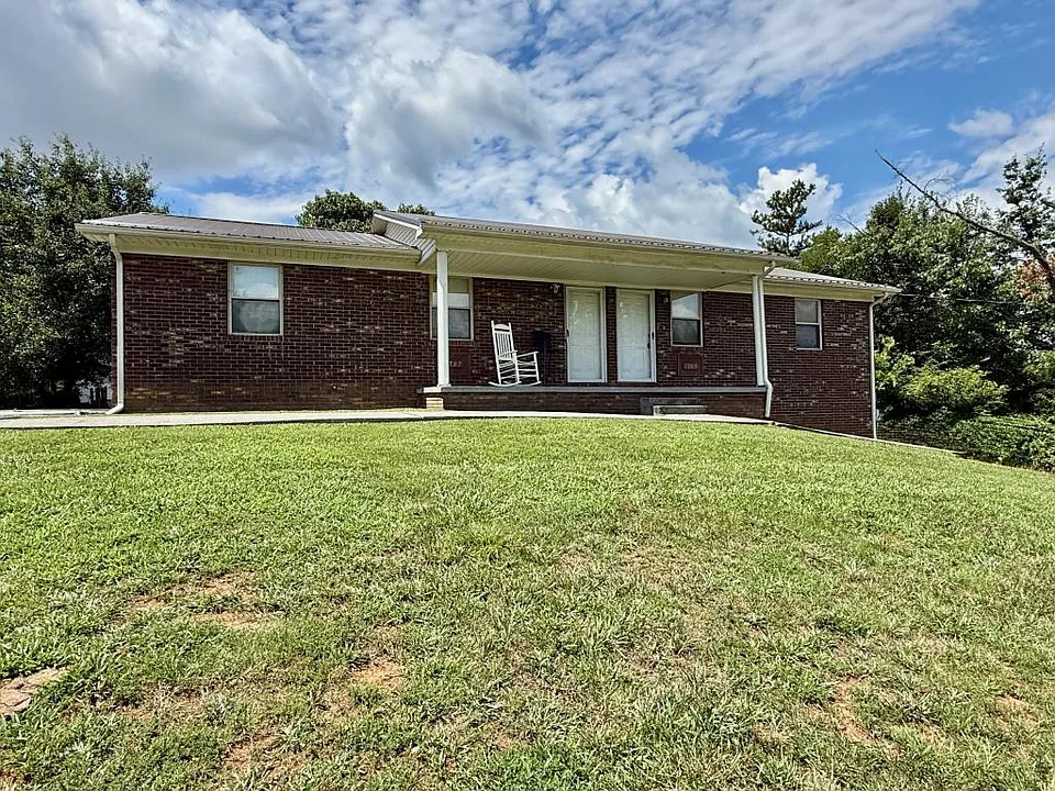 2884 Blue Ridge Dr