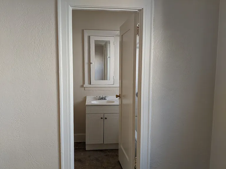 206 N New Hampshire Ave — Photo 6