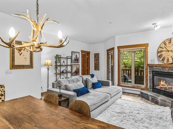 155 S Crossbow Pl #107, Canmore, AB T1W 3H6