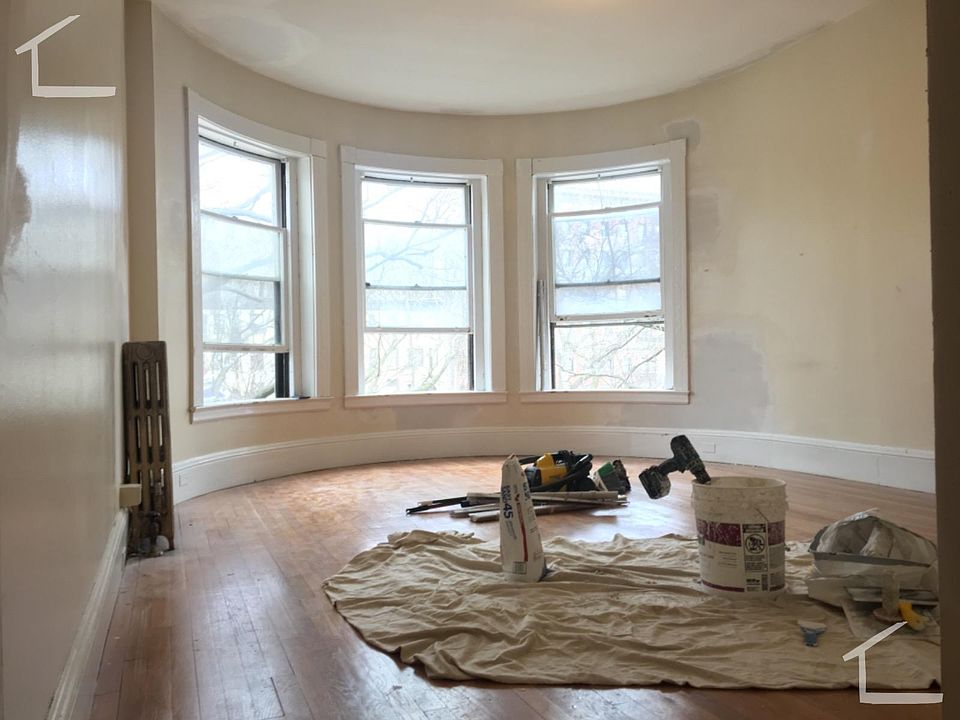 2nd image of 12 Short St