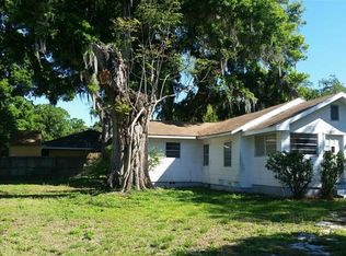 1102 W Dixie St, Plant City, FL 33563