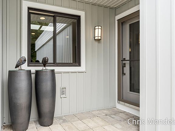 4th image of 29 Sherman Ave #24