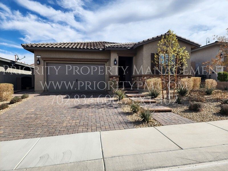 1st image of 684 Sunray Park St