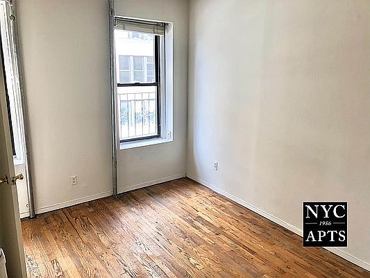 5th image of 328 W 44th St APT 62
