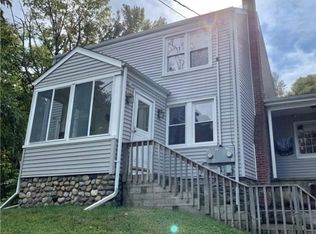 129 Barn Hill Rd #1, Monroe, CT 06468