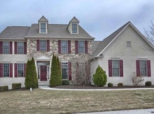 707 Highlands Path, York, PA 17402