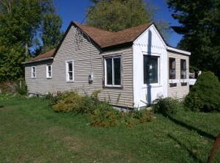 2263 E Maple Ave, Burton, MI 48529