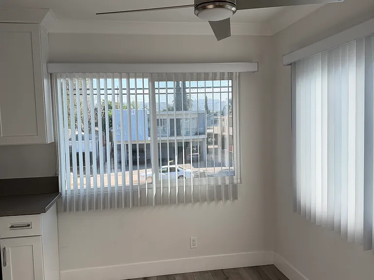 14707-14715 Magnolia Blvd #8 — Photo 12