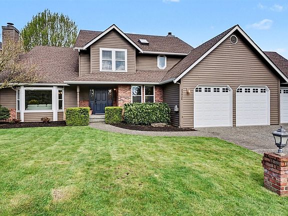 2nd image of 23926 25th Drive SE