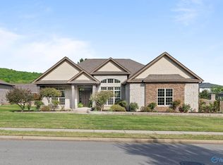 2715 Natures Trl SE, Owens Cross Roads, AL 35763