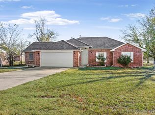 223 Suburban Ln, Inola, OK 74036