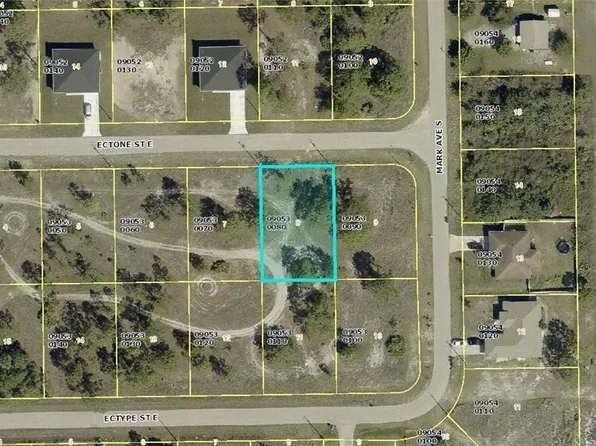 1120 Ectone St E, Lehigh Acres, FL 33974