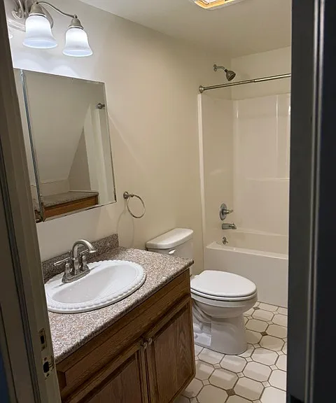 12023 Creek Rd #1 — Photo 31