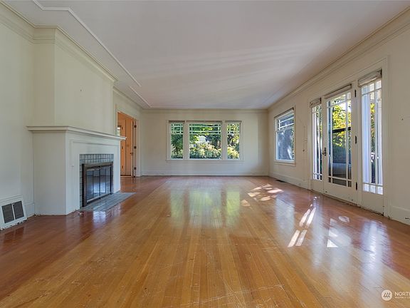 4th image of 537 Boyer Avenue